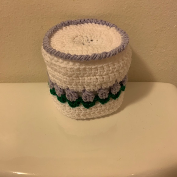 Hand Crafted | Bath | Toilet Paper Tissue Cover New Light Purple Tulip ...